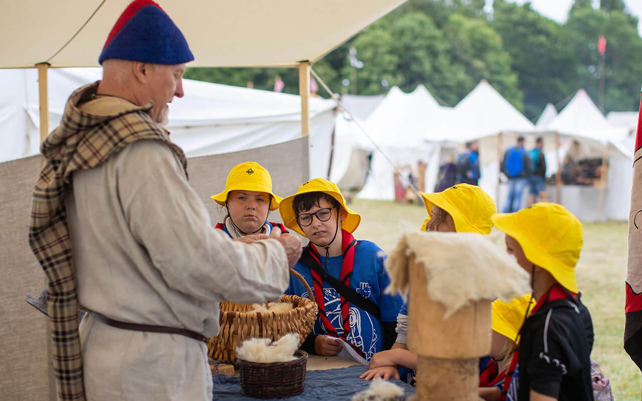 Filcownik - mistrz wełny i filcu